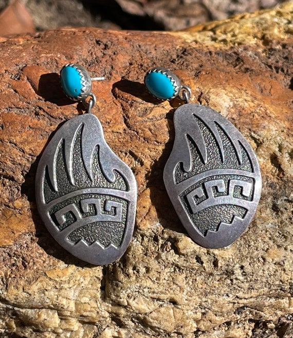 Vintage Navajo sterling silver and turquoise bear 