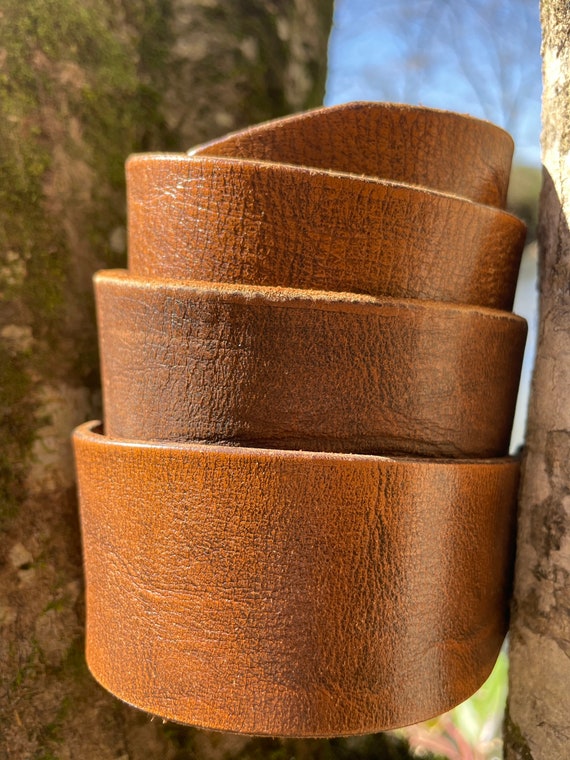 Vintage brown leather belt