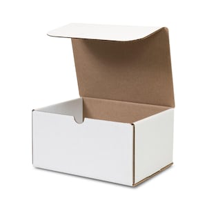 White Corrugated Cardboard Mailer Boxes 9x7x4: Pack of 24 Shipping Boxes