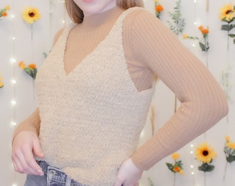 Top Crochet Pattern - Trendy Cozy Top - Fluffy Yarn by Brunaticality
