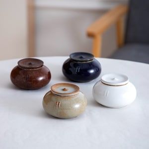 Japanese Style Ceramic Canisters with Lid Multipurpose Ceramic Jars Tea Coffee Spices Jars Pottery Storage Containers Kitchen Storage Cans