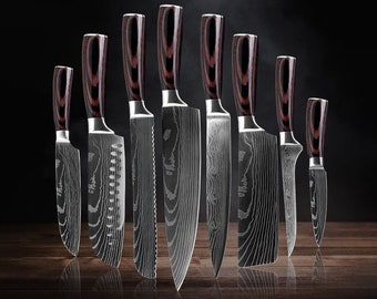 Set completo di coltelli da cucina da 8 pezzi con motivo Damasco - Set di coltelli da chef giapponesi con manici in legno liscio - Ultra affilati per un taglio veloce