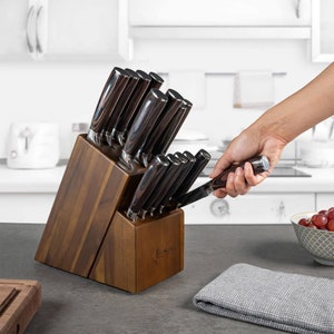 Senken Knives Knife Block Acacia 16 Slot Pulling Knife Out