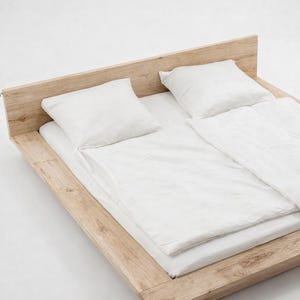 Cama artesanal de roble macizo: estructura de madera de roble auténtica, de sólida fabricación artesanal