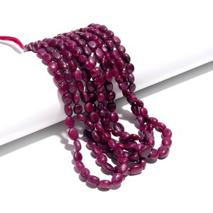 Rubinfärgade ovala pärlor 7x8 - 9 x 11 MM Rubinfärgade ovala pärlor 17" sträng Äkta rubinfärgade pärlor Enkla rubinfärgade ovala pärlor för designersmyckestillverkning