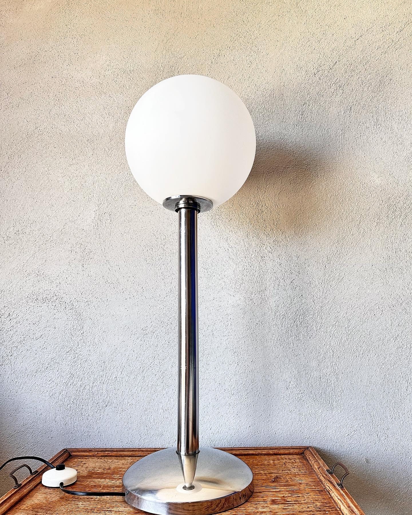 リンブルグ　RIMBURGガラスグローブ使用フロアスタンドライト　ヴィンテージ リンブルグ RIMBURGガラスグローブ使用フロアスタンドライト