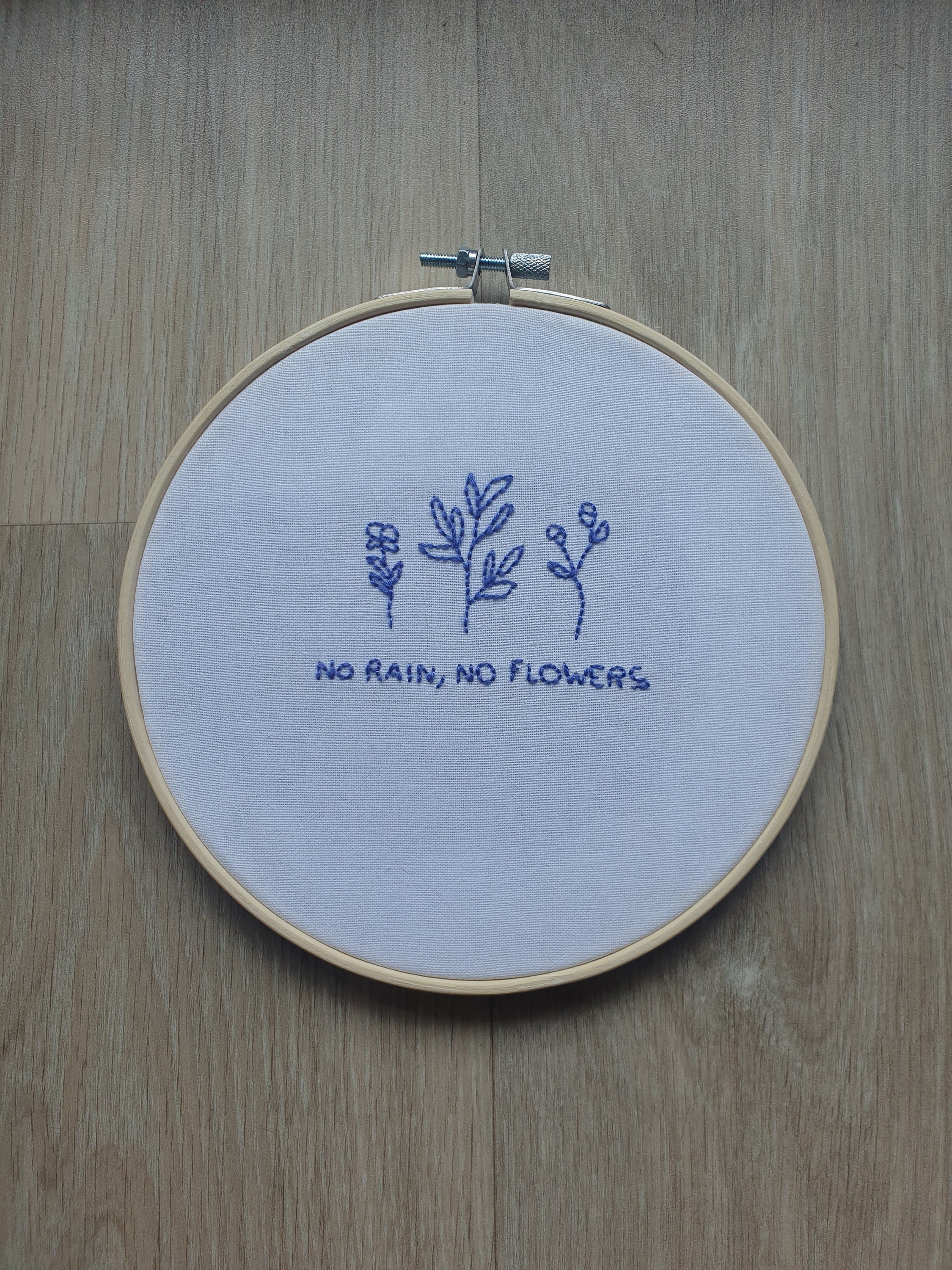 Broderie No Rain No Flowers 17cm