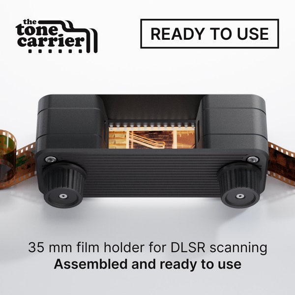 Porte-film toneCarrier 35 mm pour la numérisation d'un reflex numérique. Gardez le film droit et sécurisé, numérisez les trous d'entraînement, X-Pan et demi-cadre en toute simplicité