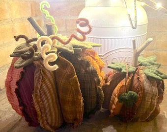 Pumpkins in a rustic-style fabric!