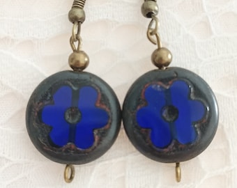 Pendientes de flores azules