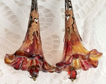 Boucles d'oreilles fleurs de fées rouges