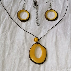 Yellow Tagua Nut Set