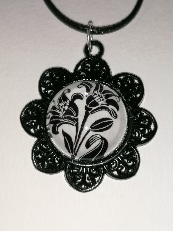Black Flower Pendant - Etsy