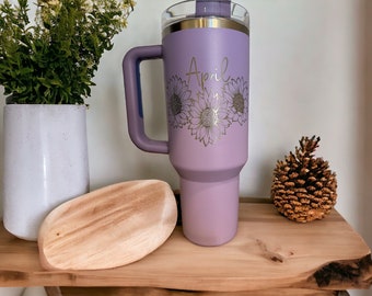 Vaso Stanley con girasol grabado de 40 oz - Diseño floral personalizado