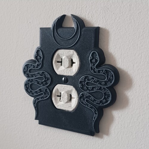 Serpent Crescent OUTLET Cover