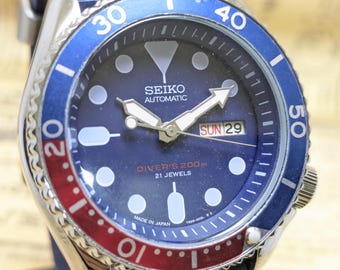 Seltene Vintage Seiko 5 Automatik Tag Datum Bewegung Nummer 7s26A Japan Herrenuhr gemacht