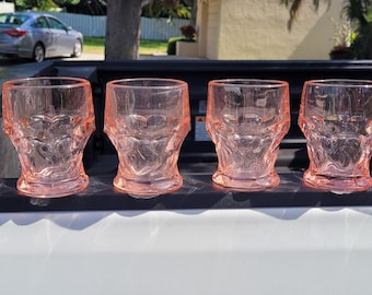 Juego de 6 vasos planos de cristal rosa estilo georgiano con diseño de panal.