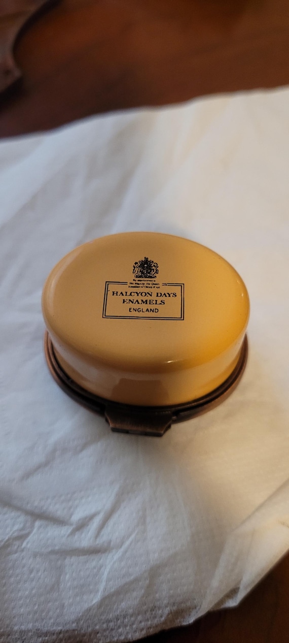 Halcyon Days Luv Struck Enamel Trinket Box - image 2