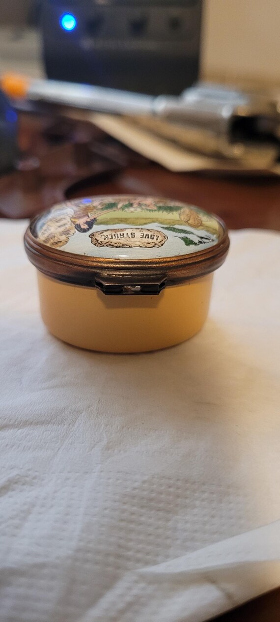 Halcyon Days Luv Struck Enamel Trinket Box - image 6