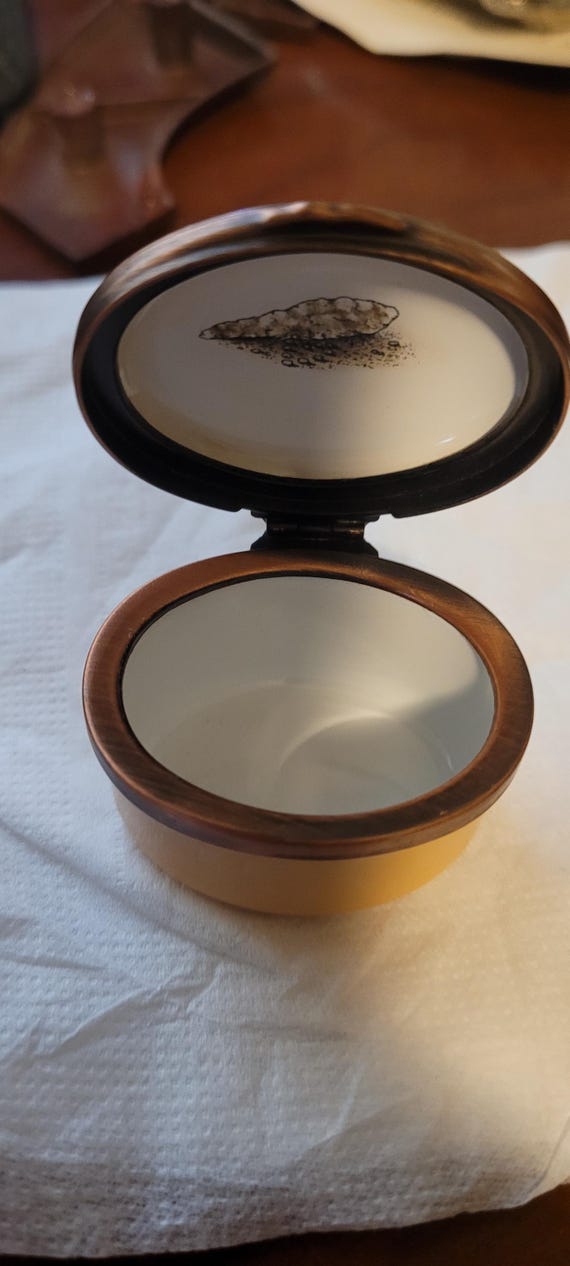 Halcyon Days Luv Struck Enamel Trinket Box - image 4