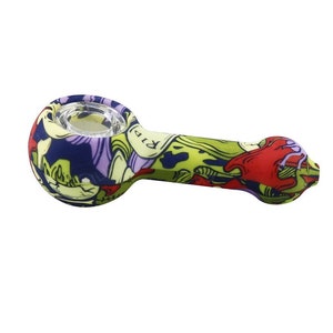 SKULLS RIP Silicone Pipe~Food Safe~Over 4&quot; long!