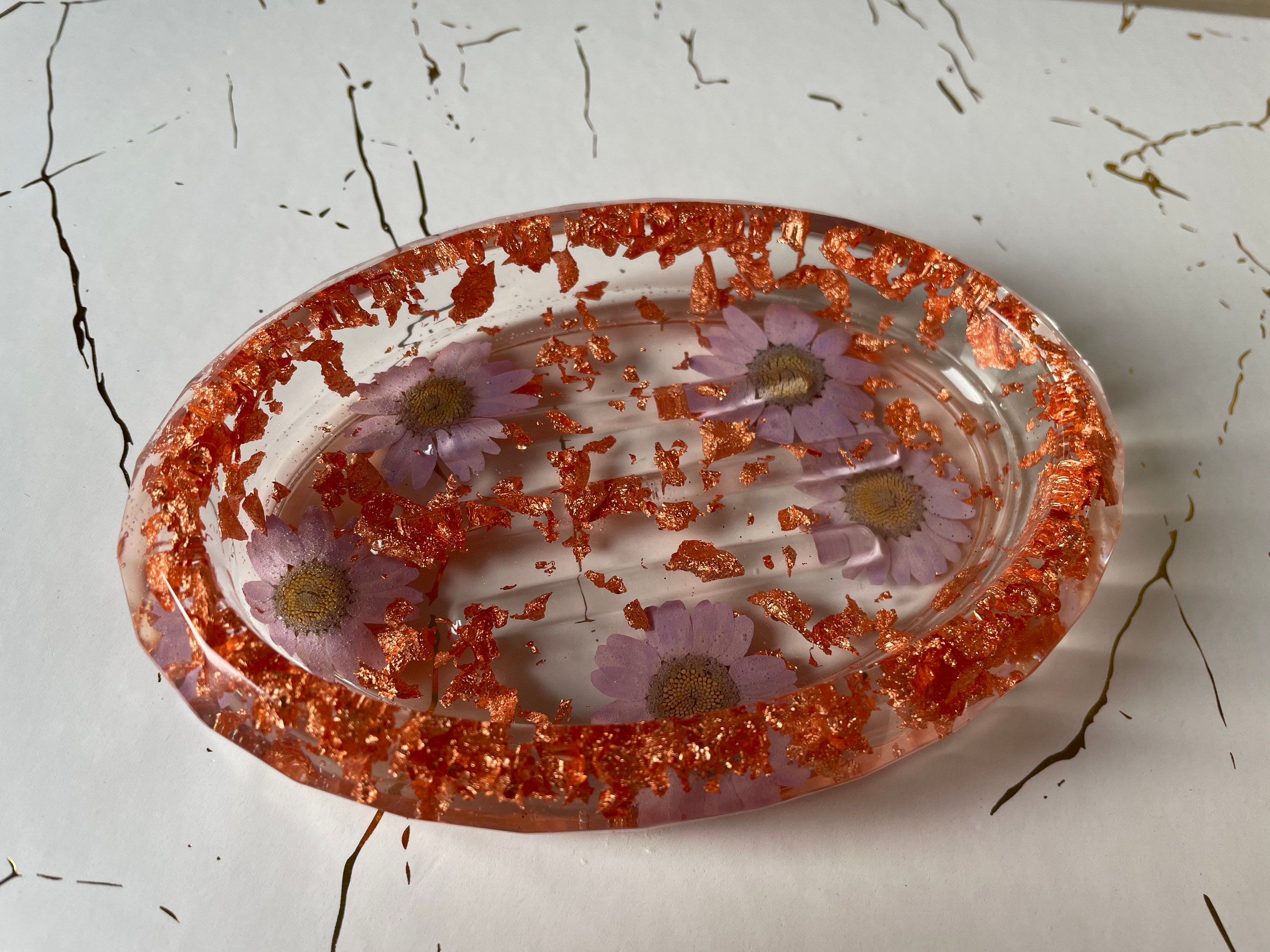 Porte-Savon en Résine Epoxy Fleurs Violettes et Feuilles d'or Rose Gold
