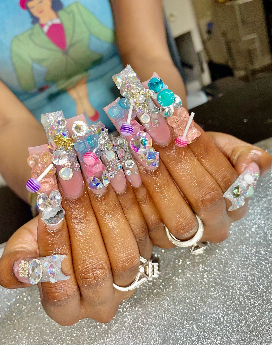 Long acrylic nails with rhinestones discount