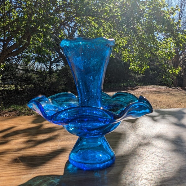 Beautiful Vintage Collectable Cobalt Blue Glass Single Epergne Centerpiece Vase With Ruffled Edge Bowl