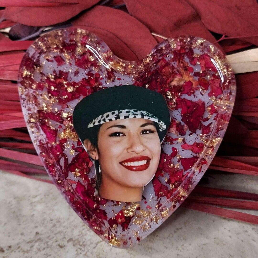 Selena Quintanilla-pérez Real Red Roses Milk Bath Heart Coaster - Etsy