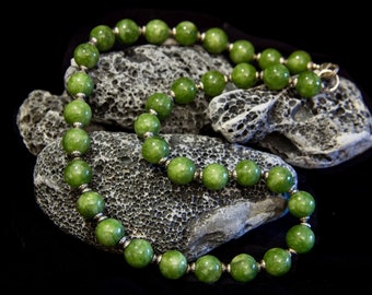 Green Aventurine Beaded Necklace: Natural Quartz Crystal, Spiritual Jewelry