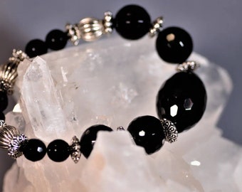 Bracciale in onice sfaccettato: guarigione del chakra della radice, perline in argento nuovo