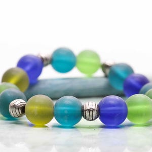 Sea Glass Bracelet – Ocean-Inspired Beaded Bracelet with Silver Accents – Eco-Friendly Jewelry – Beach Gift for Her