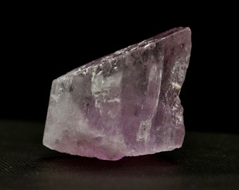 Zweifarbiger Kunzit Kristall: 84ct Naturedelstein