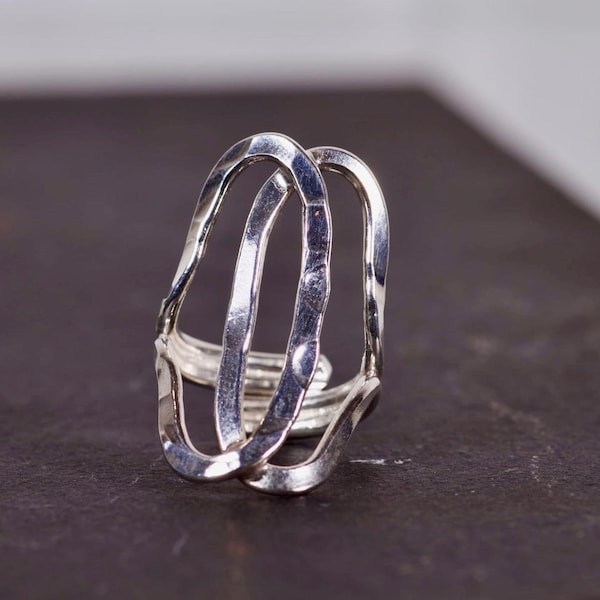 New-Silver Elegance: Verstellbarer Ring mit Kupfer, Messing und doppelter Silberschicht - Handgemachter Silberschmuck als Geschenk für Sie