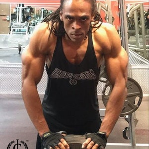 Iron Gods #GAINS Gym Tank Top , Y-Back Tank Top, Gym Bekleidung, Muskel Tank Top, Workout Tank Top, Gewichtheben Tank Top, Herren Gym Shirt