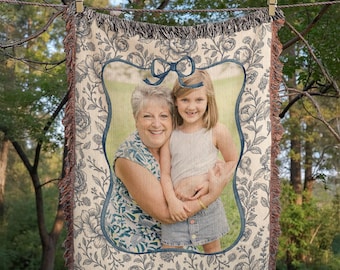 Personalized Grandma Woven Blanket, Mothers Day Gift for Grandma