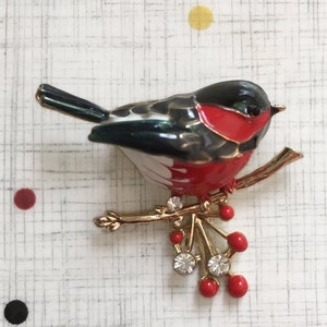 Vintage Style New Red Robin Enamel Crystal Brooch Gift UK SELLER
