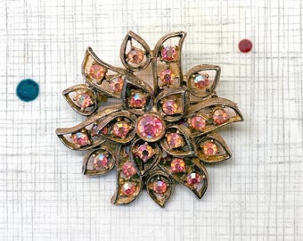 ヴィンテージピンクのラインストーンフラワーブローチ - Etsy 日本