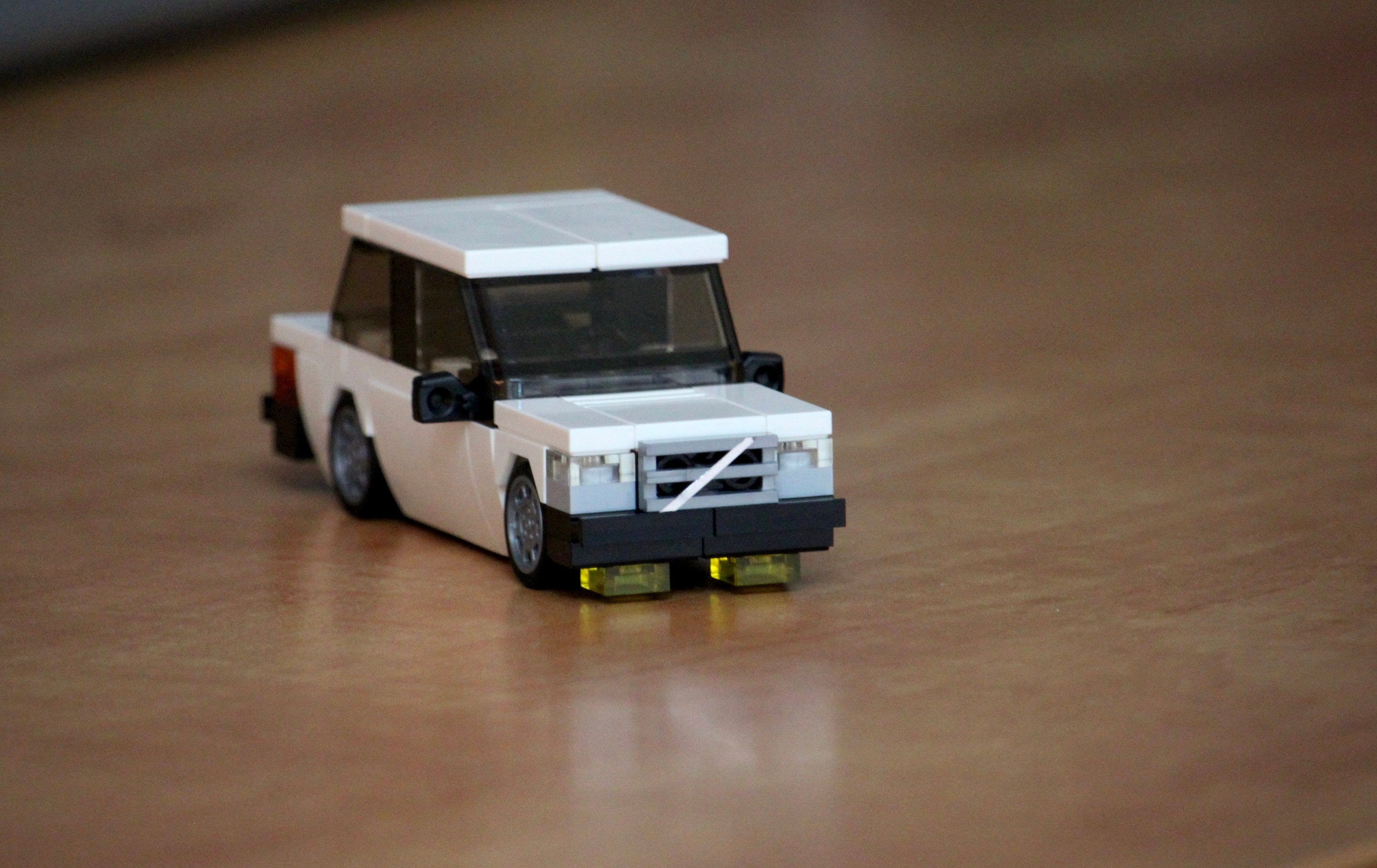 Volvo 240 lego hotsell