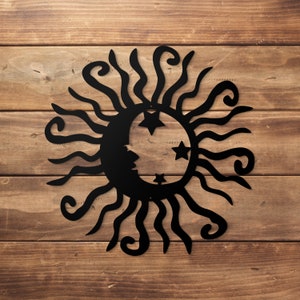 Wacky Sun Moon and Stars Metal Wall Art Decor Sun Face Wall Sculptures Hanging Decor for Indoor Outdoor Home Garden Decoration