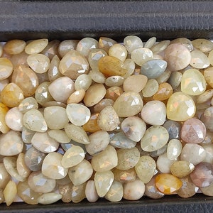 Safira amarela natural rara em formato de pêra, contas facetadas em ambos os lados, lapidadas em rosa, perfuradas, safira genuína não tratada, fabricação de alta qualidade para joias