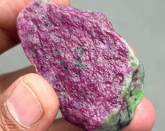 Specimen ruwe Afrikaanse robijn: 238 karaat onbehandeld genezend kristal