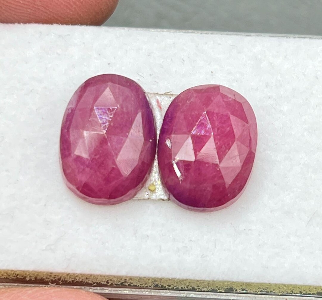 天然ルビーペア：ローズカット宝石、17.0カラット（14 x 10 MM