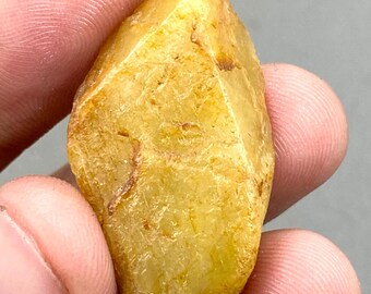 Raw Yellow Sapphire Crystal: 54.0 Carat Unheated Gemstone 34x19x8