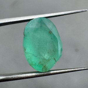 Zambian Emerald Crystal: Raw Gem Grade, 6.65 Carat (14x9x7 mm)
