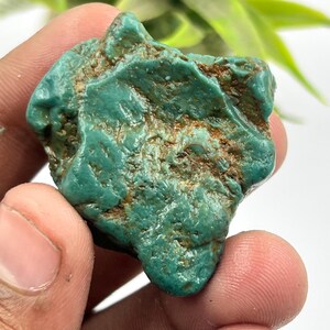 Rare spécimen de turquoise naturel, cristal minéral naturel brut de 91,85 carats, morceau de turquoise brut pour pierre de naissance turquoise de collection
