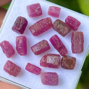 AAA 100% Natural Earth mined  Loose Ruby Gemstone Rough Precious Ruby Sticks Fine Quality Healing Crystal Wiccan Ruby Raw 17 Pieces Lot