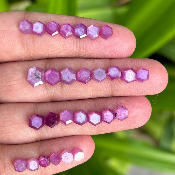 Raspberry Sheen Sapphire Gemstone Trapche Normal Cut 34.50 Carat 30 Pieces Lot Natural Untreated Sapphire 6 Ray Trapiche Hexagon 6 to 8 MM.