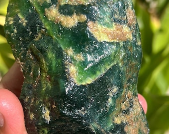Raw Serpentine Specimen: 1141 Carat Crystal Healing Stone