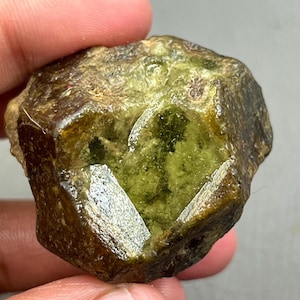 Natural Green Grossular Garnet Crystal 400.0 Carat (44x38x34mm) For Collection